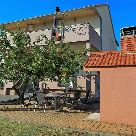 House Andrija Maison d'hôtes Bibinje