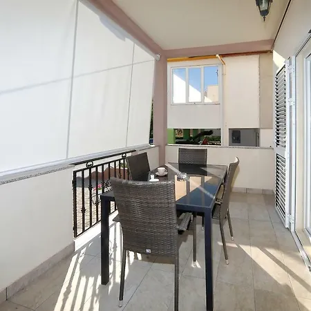 بيت ضيافة House Andrija