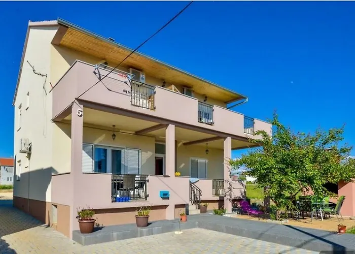 House Andrija Gæstehus