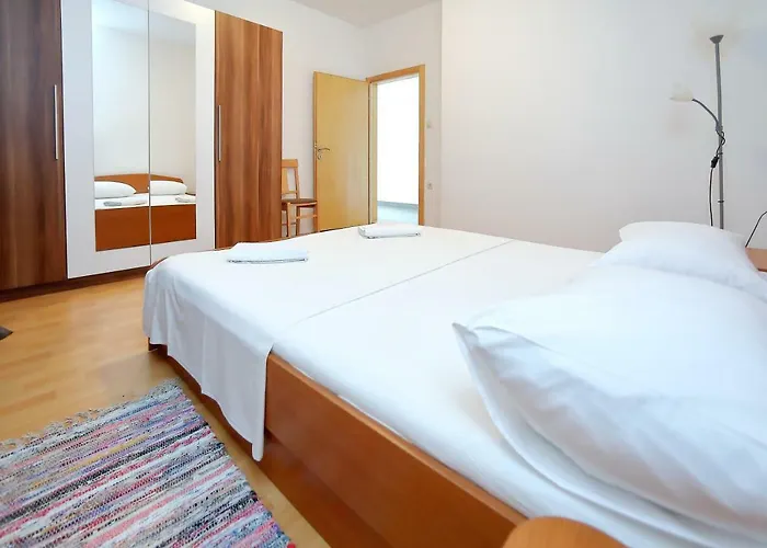 House Andrija Gæstehus Bibinje